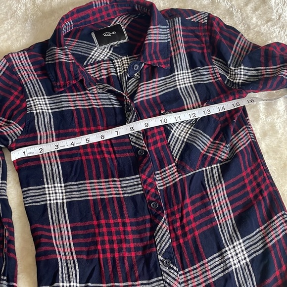 Rails Hunter Navy Red Plaid Flannel Button Down Shirt sz XS - Picture 4 of 8